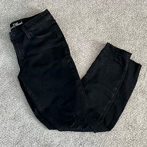Universal Thread Black Ripped Jeans